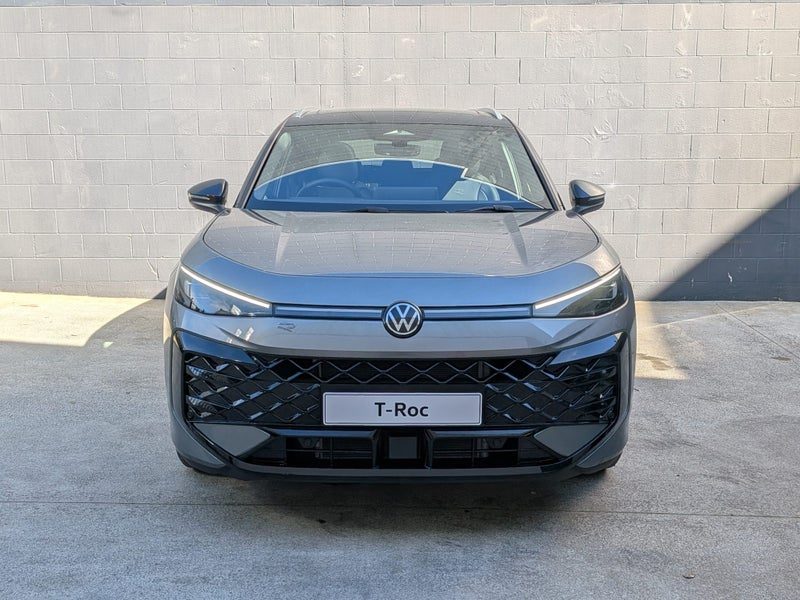 2026 Volkswagen T-Roc R-Line, photo 2