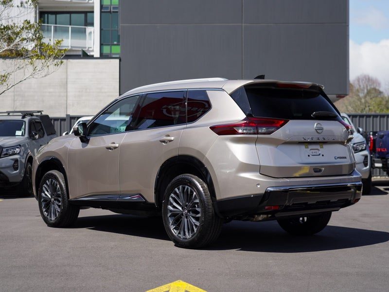 2026 Nissan X-Trail Ti-L, photo 2