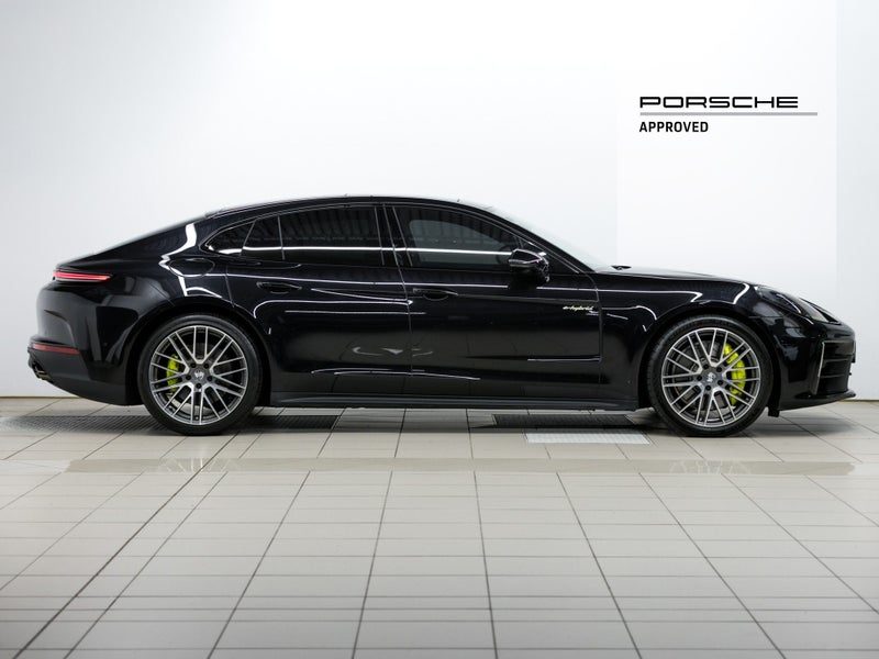 2025 Porsche Panamera 4 E-Hybrid (G3), photo 2