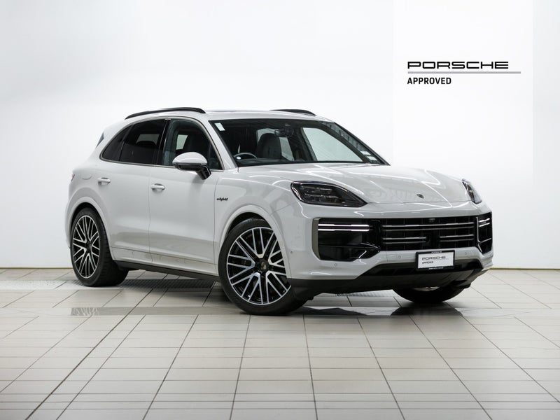 2025 Porsche Cayenne Turbo E-Hybrid (E3 II)