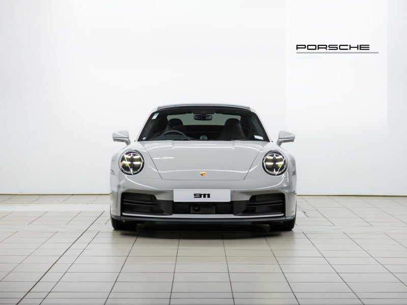 2026 Porsche 911 Carrera 4S, photo 2