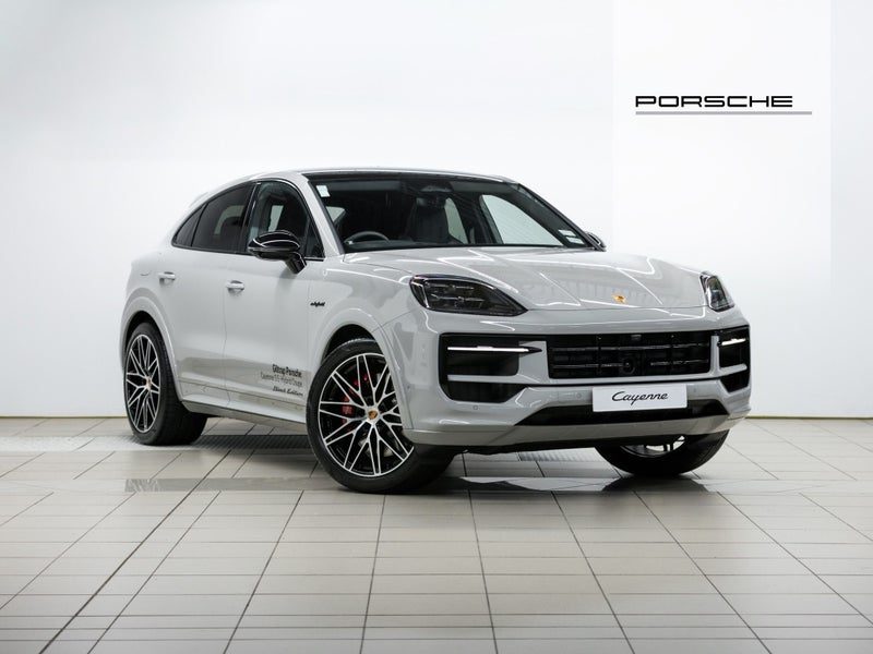2026 Porsche Cayenne S, main photo
