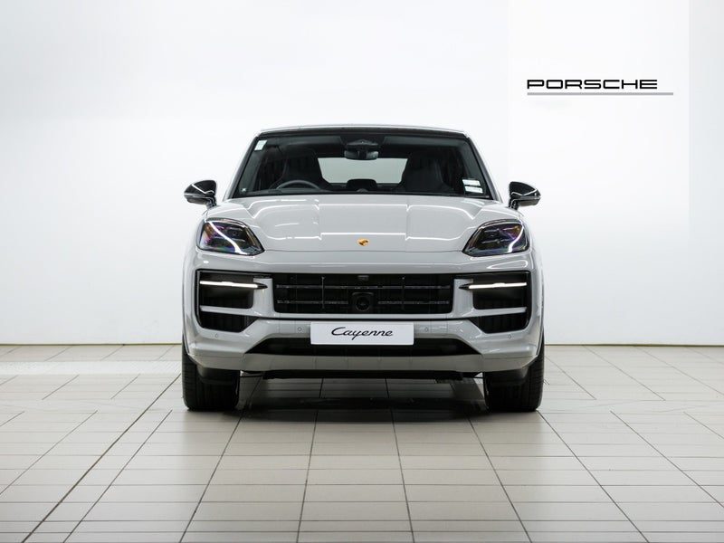 2026 Porsche Cayenne S, photo 2