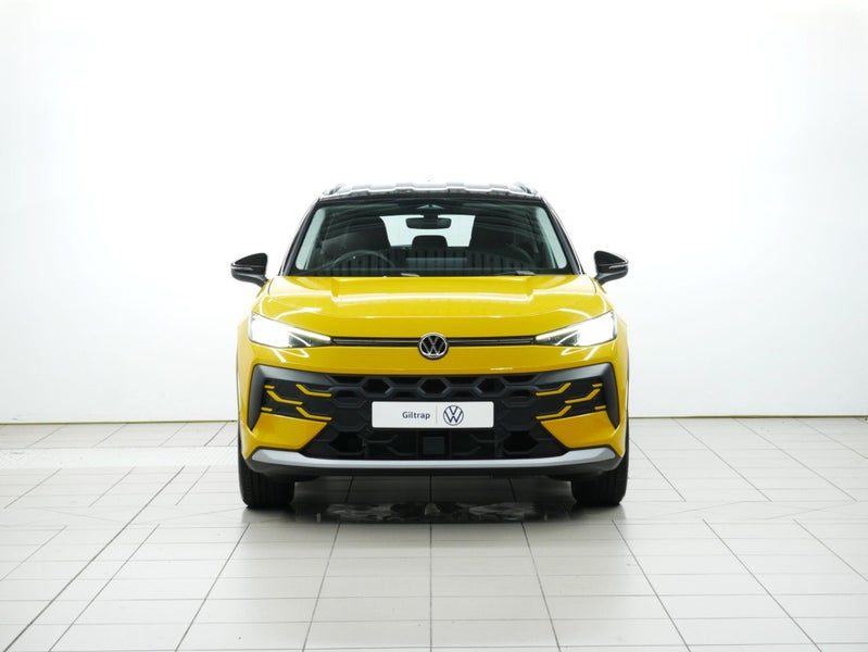 2026 Volkswagen T-Roc Life, photo 2