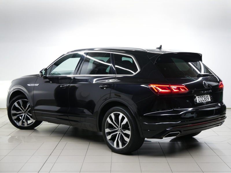 2021 Volkswagen Touareg TDI V6S R-Line, photo 3