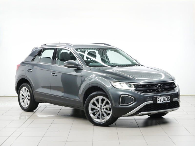 2025 Volkswagen T-Roc Life