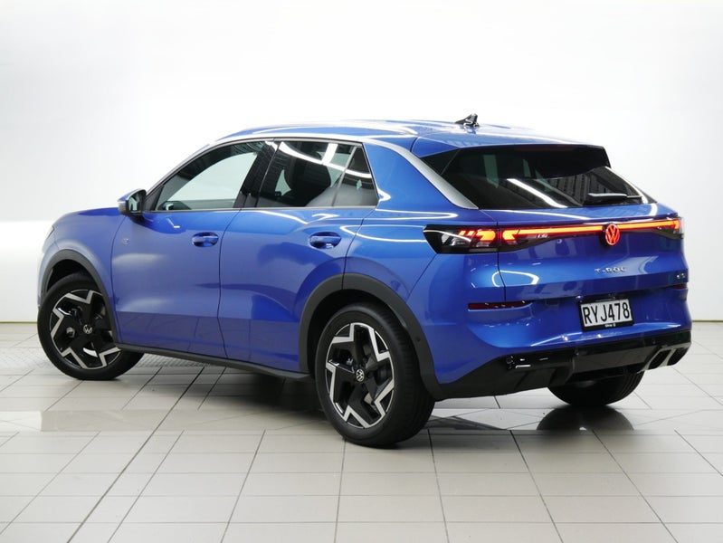 2026 Volkswagen T-Roc R-Line, photo 3