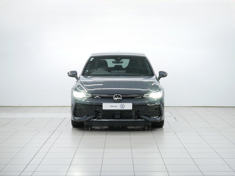 2026 Volkswagen Golf R-Line, photo 2