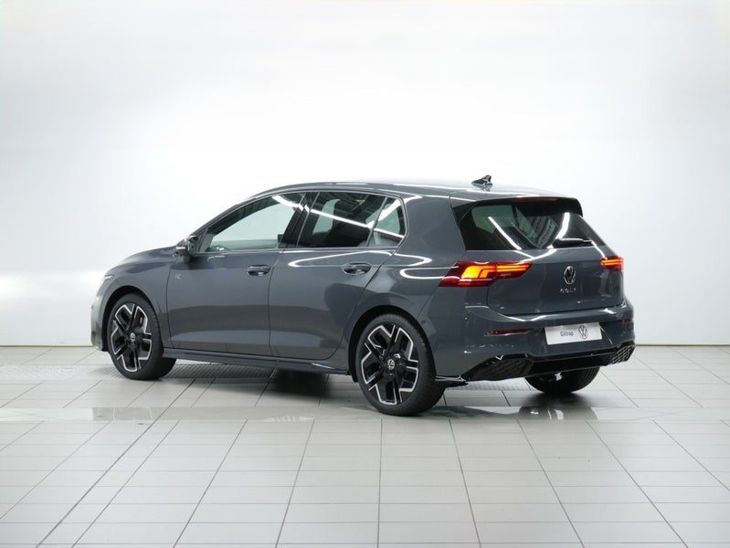 2026 Volkswagen Golf R-Line, photo 3
