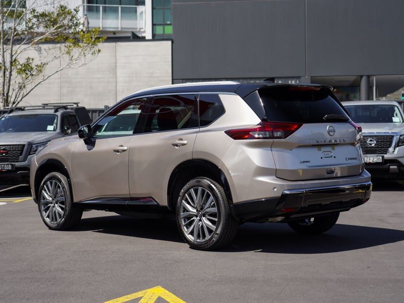 2026 Nissan X-Trail Ti-L, photo 2