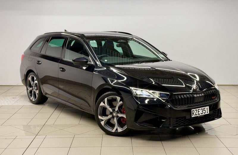 2026 Skoda Octavia Wagon RS TSI 195kW