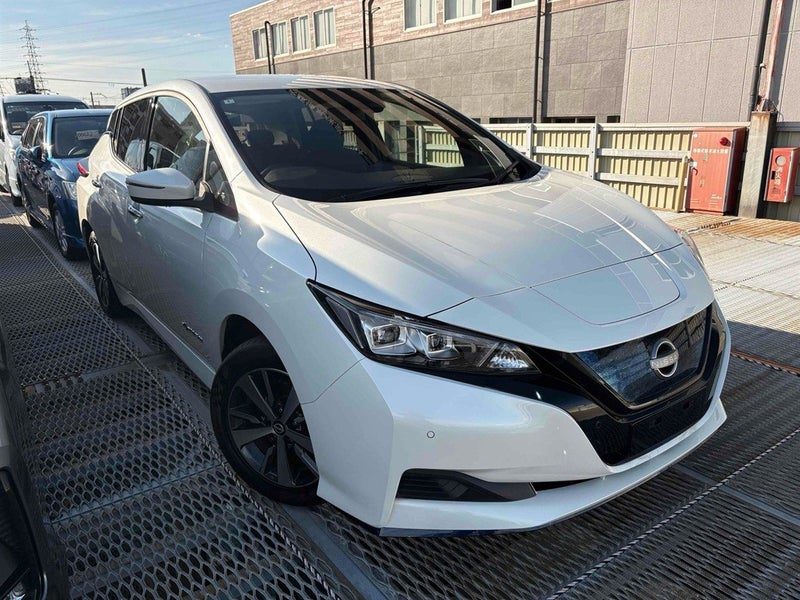 2022 Nissan Leaf 62 KWH, main photo