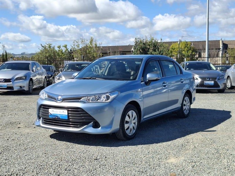 2016 Toyota Corolla Axio, photo 3