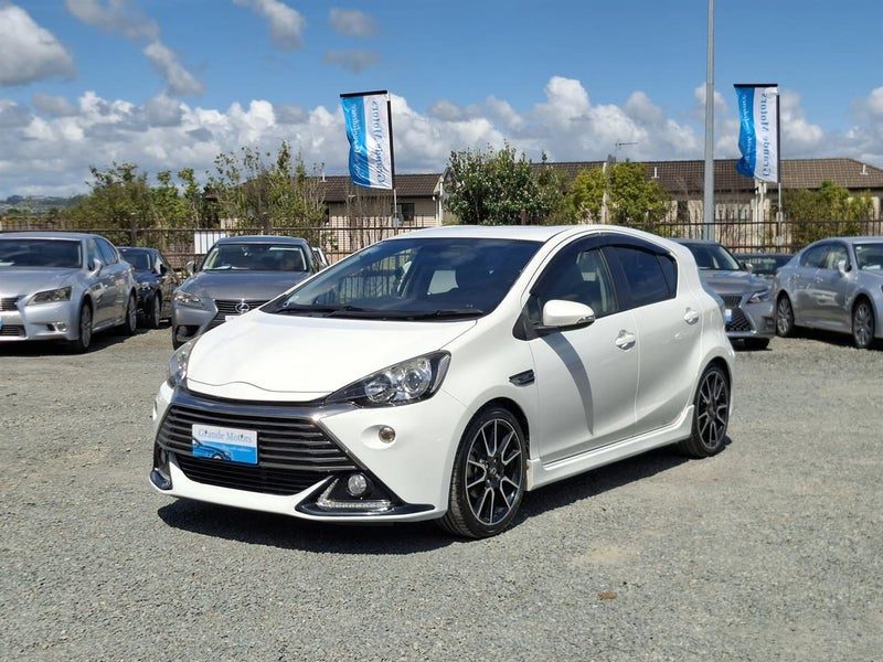 2014 Toyota Aqua GS, photo 3