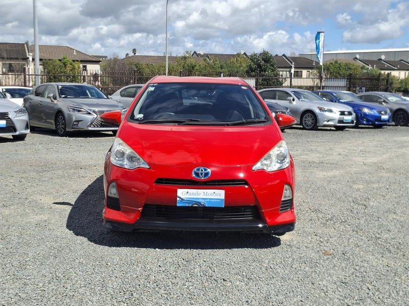 2014 Toyota Aqua G, photo 2