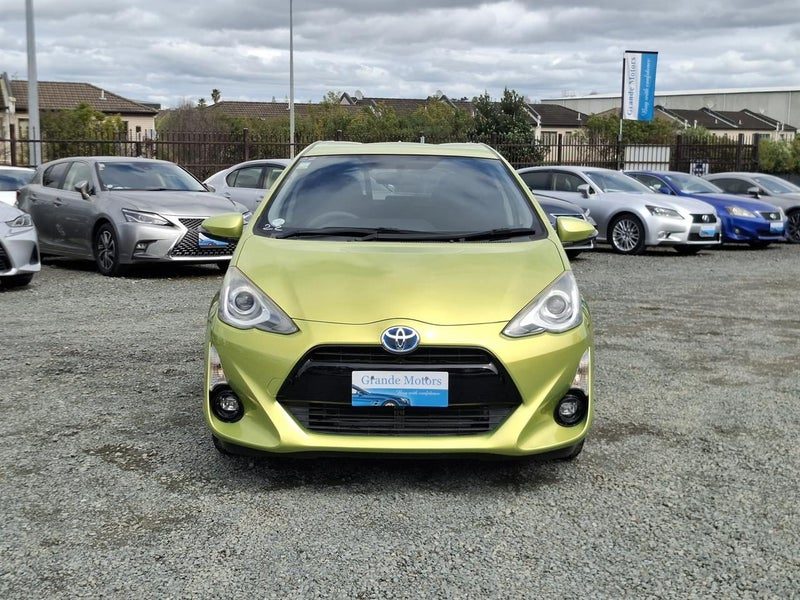 2015 Toyota Aqua Hybrid.Button start.Airbags., photo 2