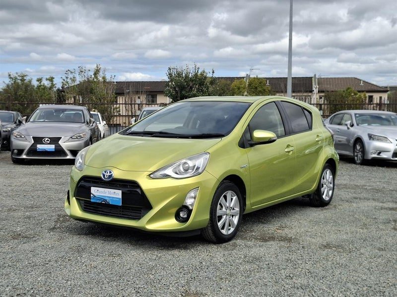 2015 Toyota Aqua Hybrid.Button start.Airbags., photo 3
