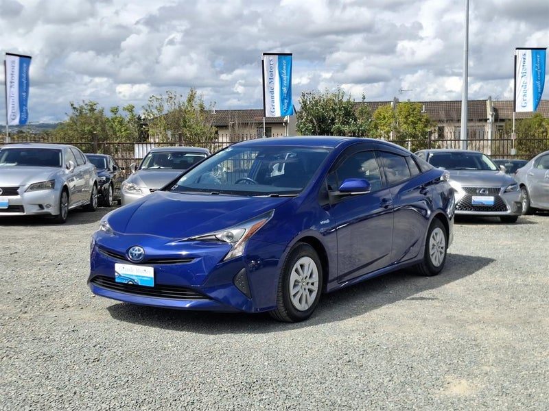 2016 Toyota Prius S, photo 3