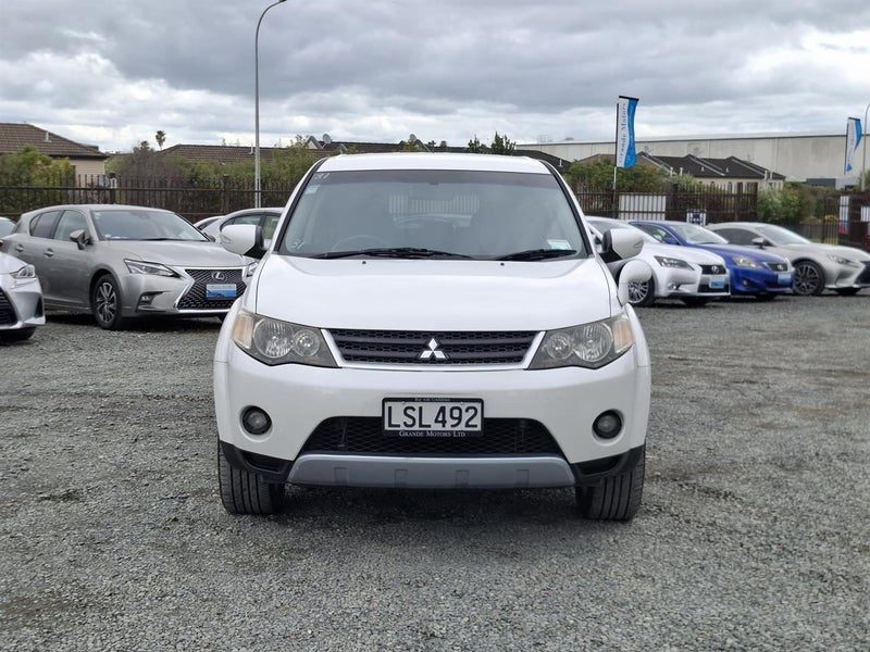 2007 Mitsubishi Outlander, photo 2