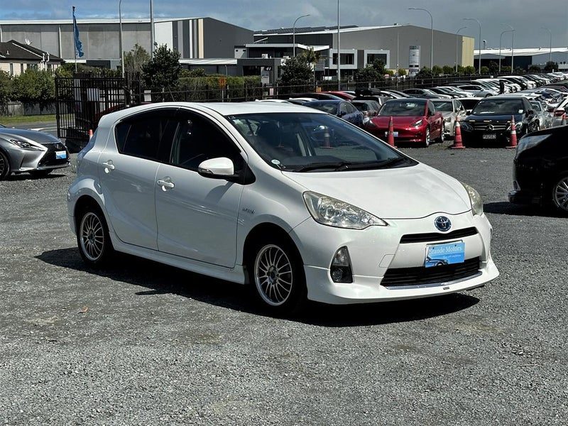 2013 Toyota Aqua G