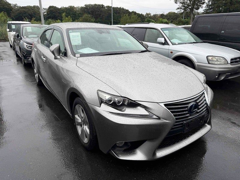 2013 Lexus IS 300h Hybrid in Transit 64000 km!!!