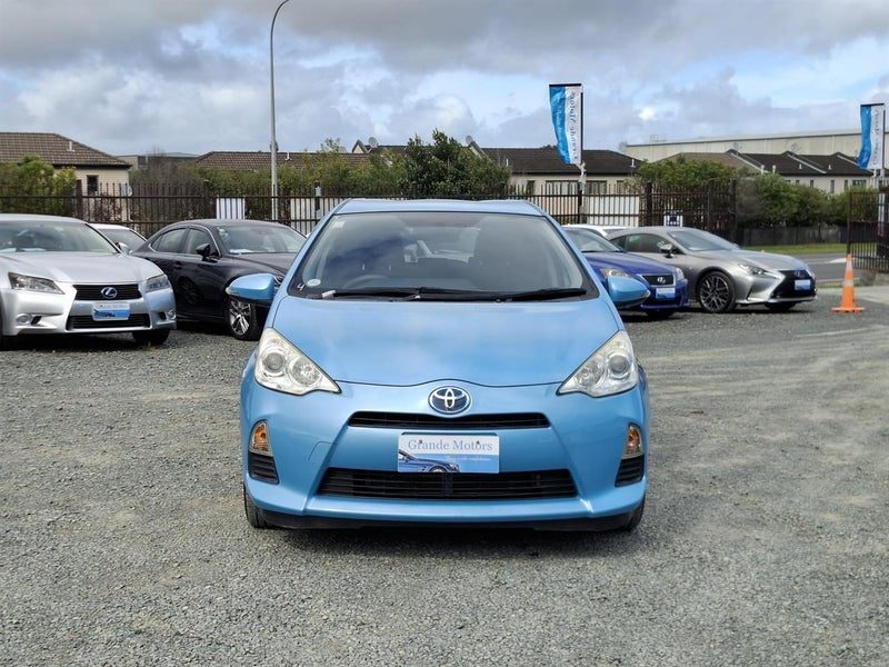 2012 Toyota Aqua S package.Button start.Airbags., photo 2
