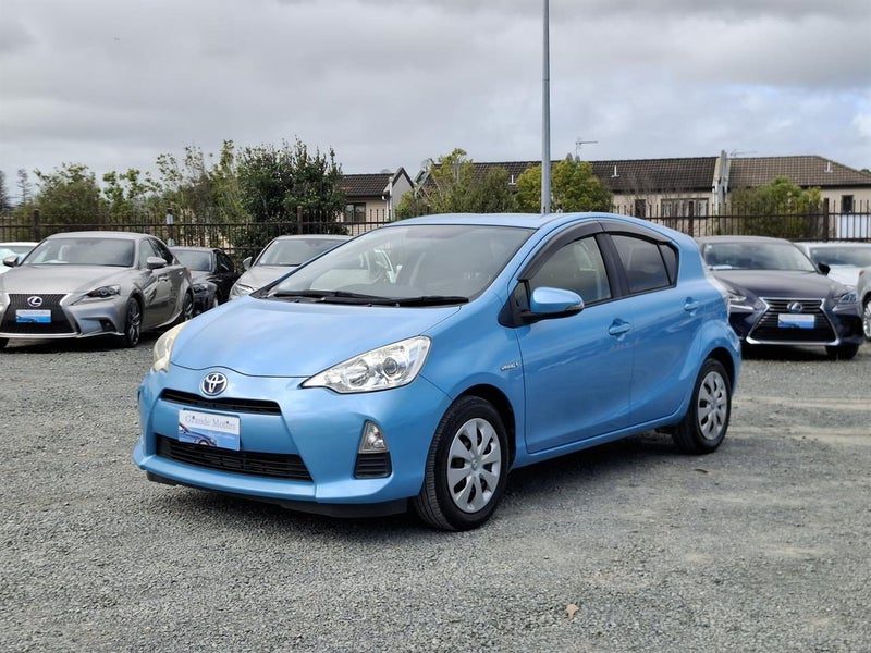 2012 Toyota Aqua S package.Button start.Airbags., photo 3