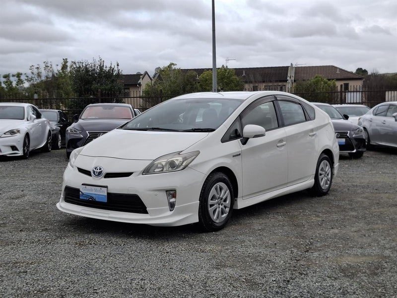 2014 Toyota Prius S pack.Rear cam.Park sensors., photo 3
