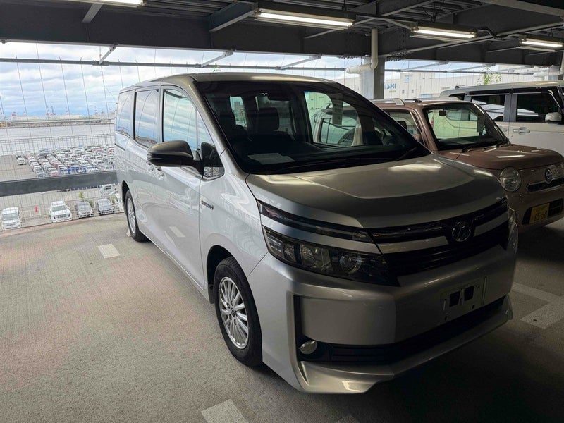 2014 Toyota Voxy X