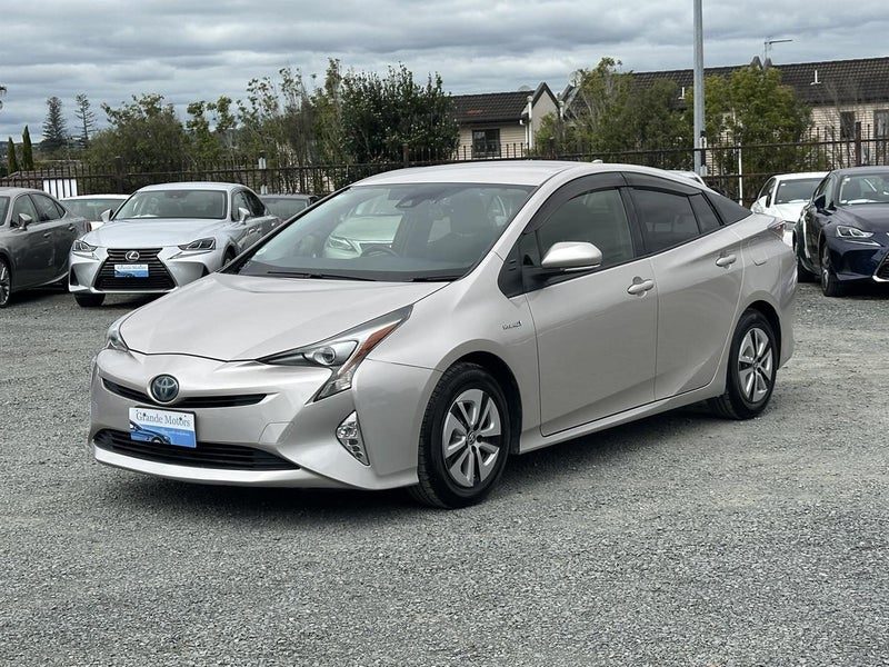 2016 Toyota Prius S, photo 3