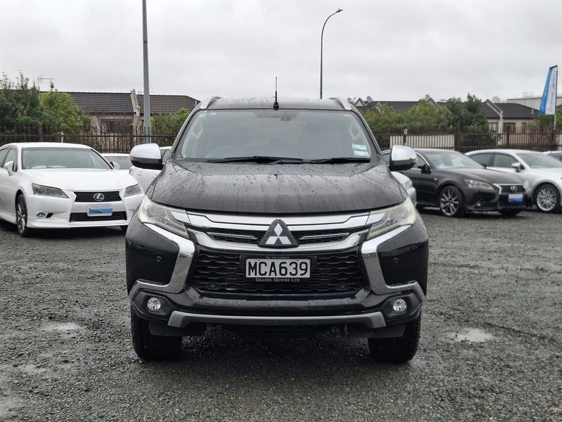 2019 Mitsubishi Pajero Sport VRX 7 Seater, photo 2