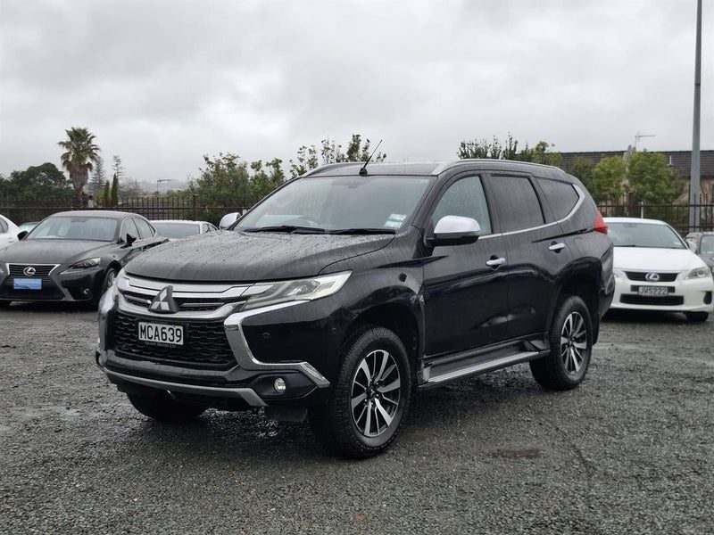 2019 Mitsubishi Pajero Sport VRX 7 Seater, photo 3