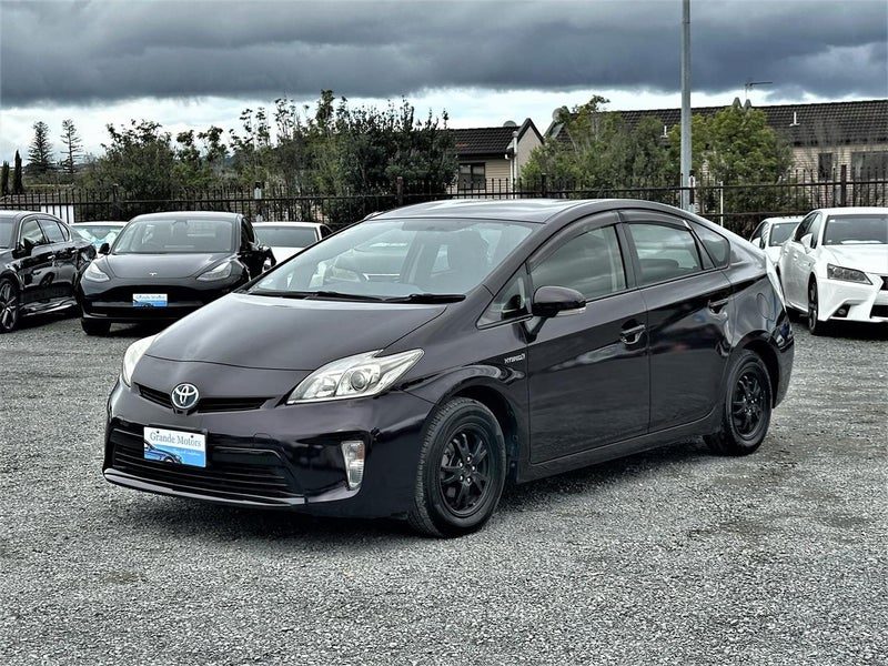 2014 Toyota Prius Rear camera.8 Airbags., photo 3