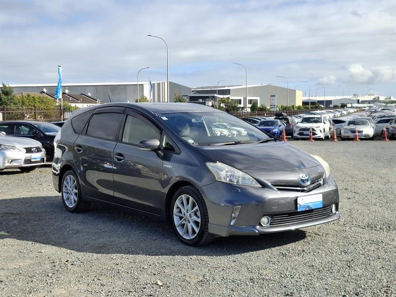 2012 Toyota Prius Alpha S.Rear camera.8 Airbags., main photo