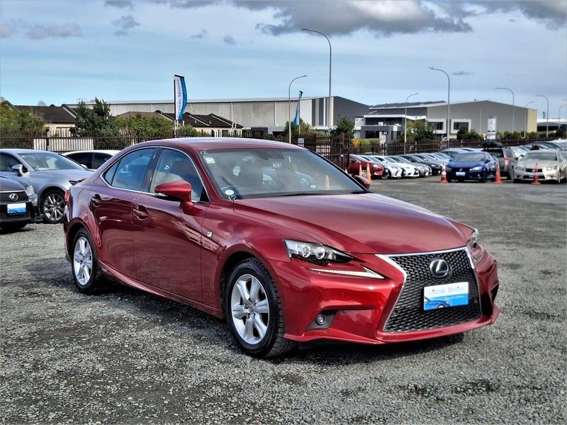 2014 Lexus IS 300h F Sport