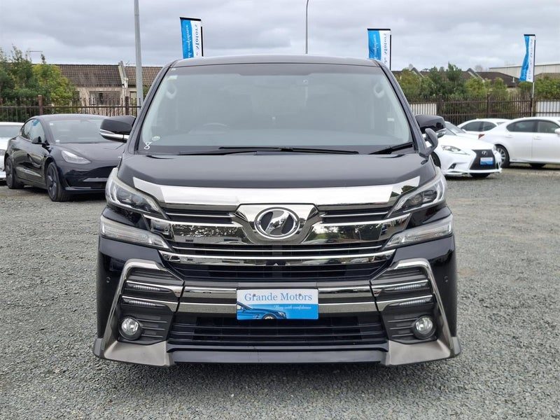 2016 Toyota Vellfire, photo 2