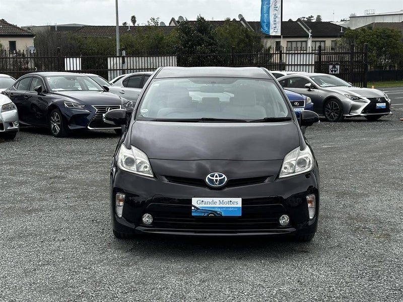 2015 Toyota Prius S pack.Rear cam.Park sensors., photo 2