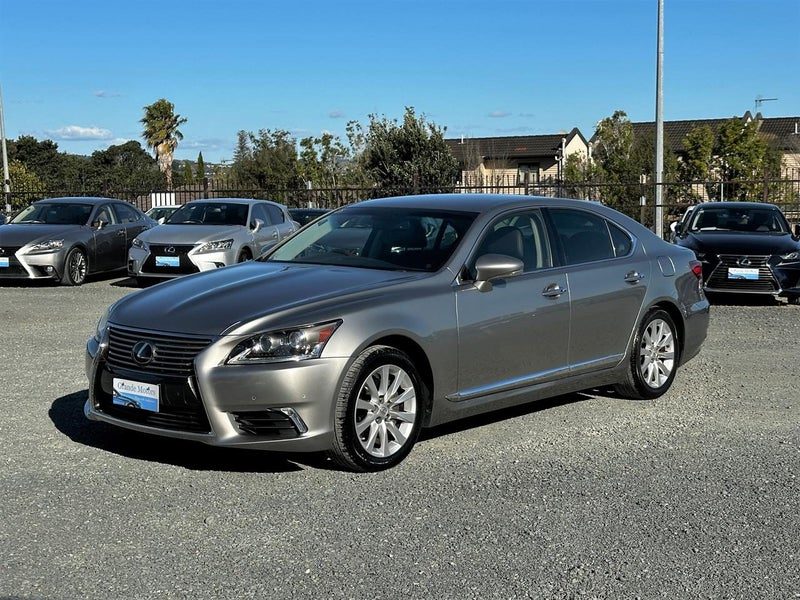 2014 Lexus LS 460, photo 3