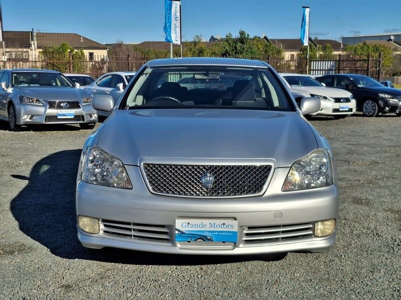 2005 Toyota Crown Athlete, photo 2