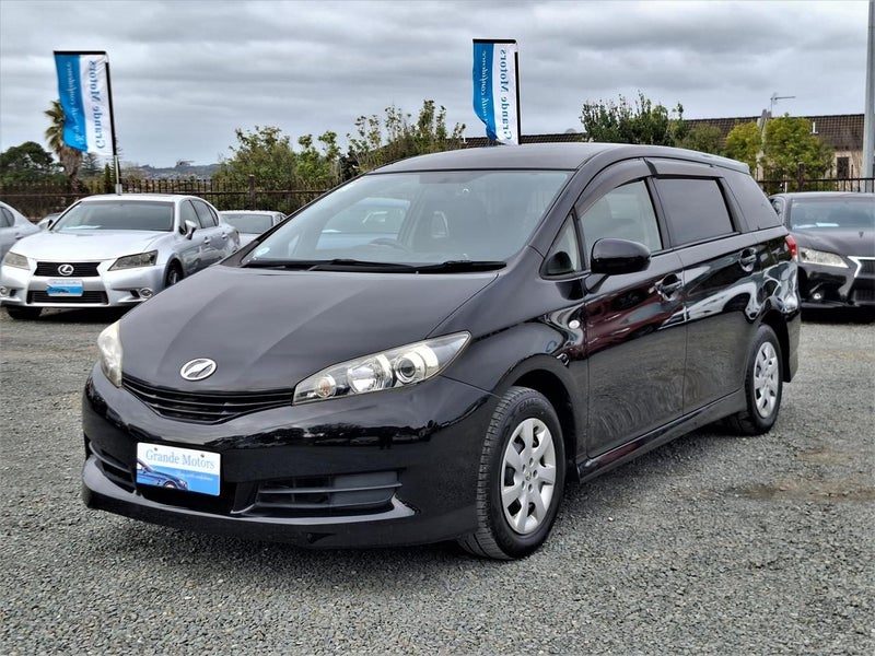 2012 Toyota Wish 7 Seater, photo 3