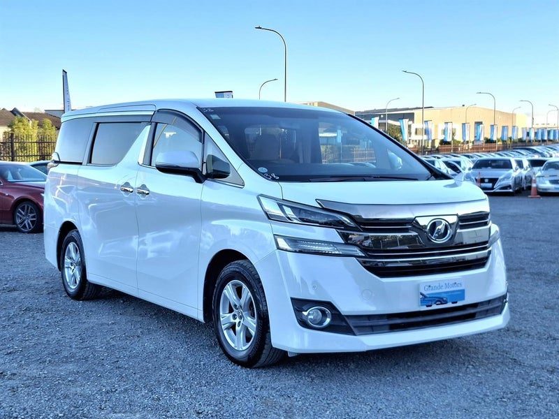2015 Toyota Vellfire 8 Seater