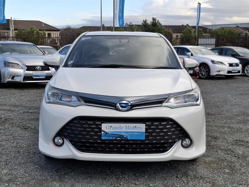 2017 Toyota Corolla Fielder, photo 2