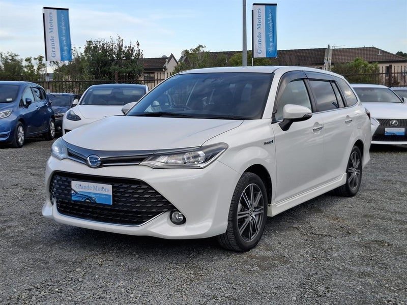 2017 Toyota Corolla Fielder, photo 3