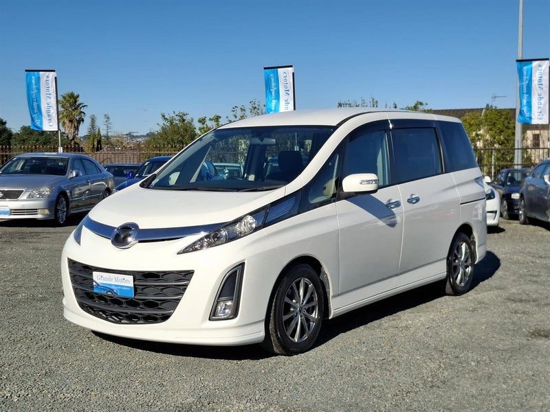 2017 Mazda Biante 8 Seater, photo 3