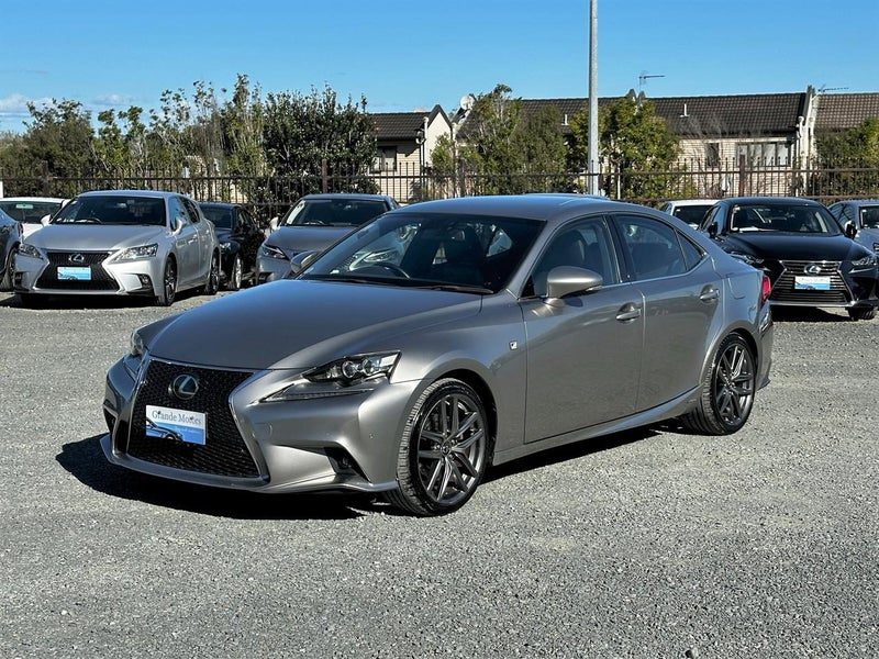 2013 Lexus IS 300h F Sport, photo 3