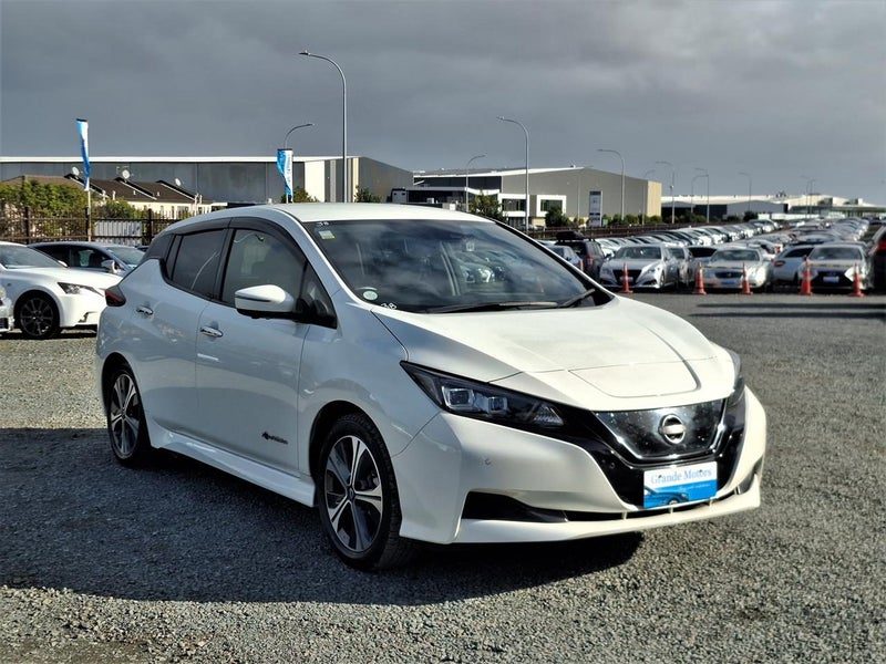 2021 Nissan Leaf 40 KWH, main photo