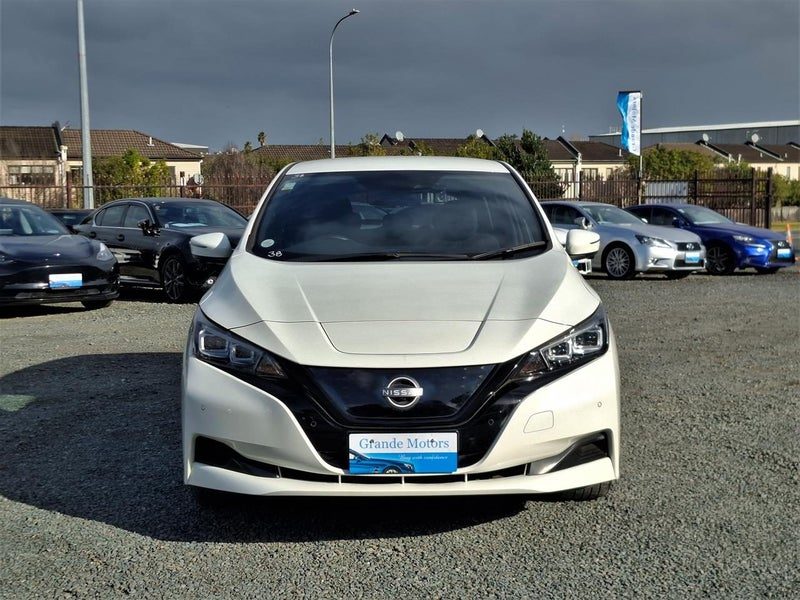 2021 Nissan Leaf 40 KWH, photo 2
