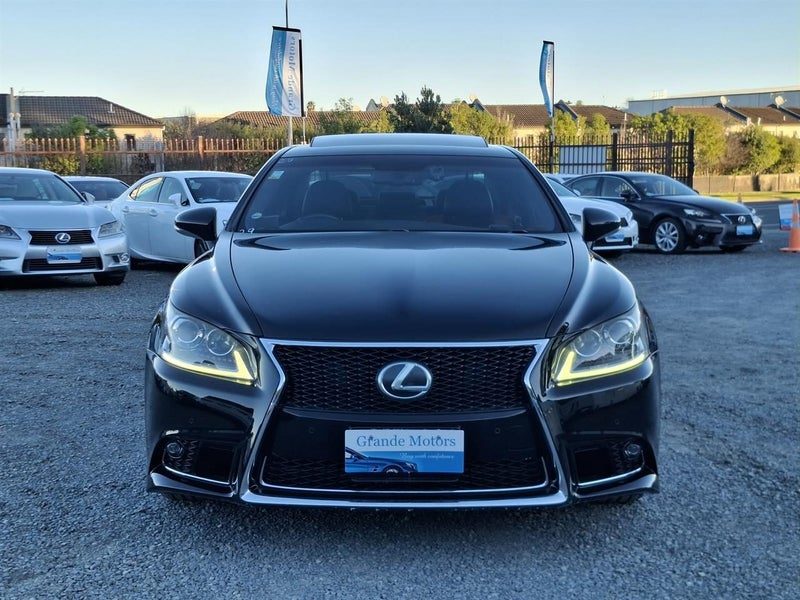 2015 Lexus LS 460 F Sport, photo 2