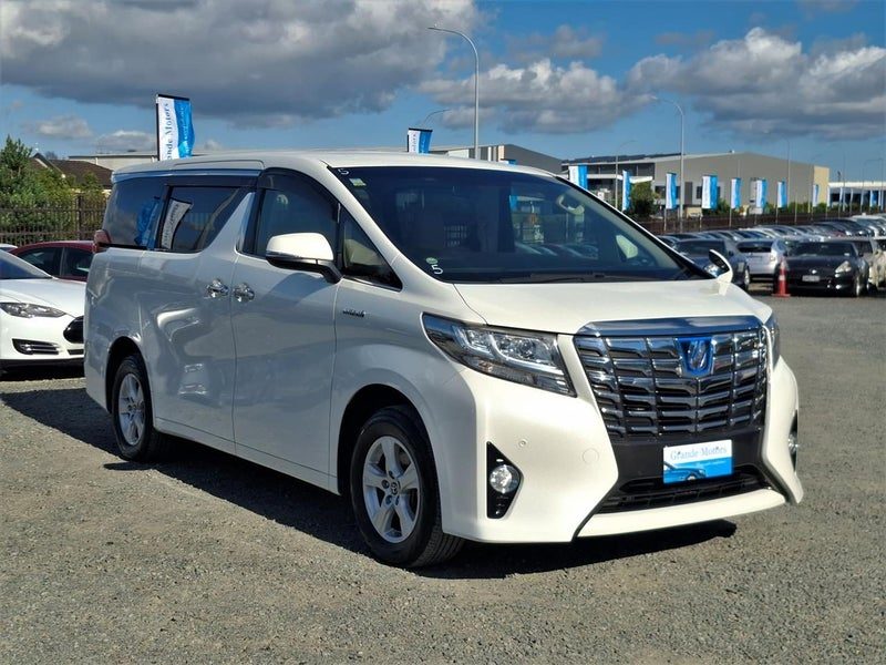 2017 Toyota Alphard Hybrid