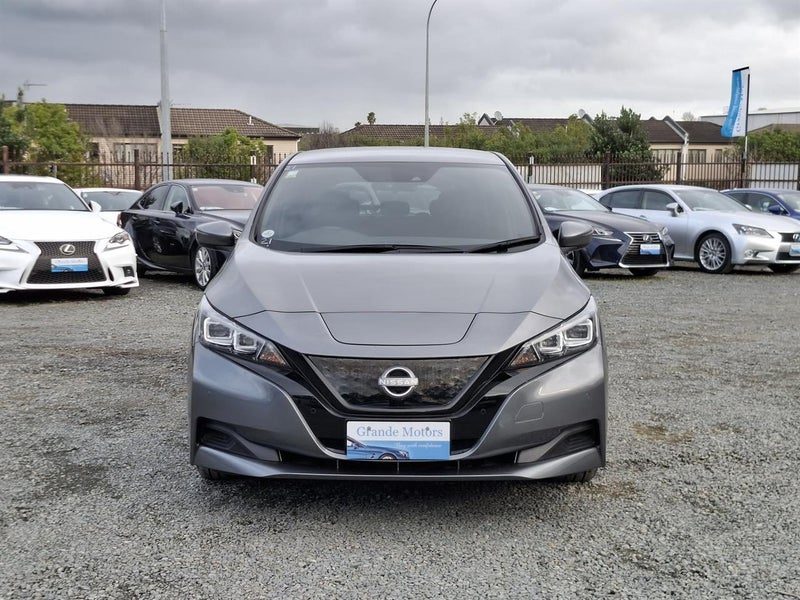 2022 Nissan Leaf 40 KWH, photo 2